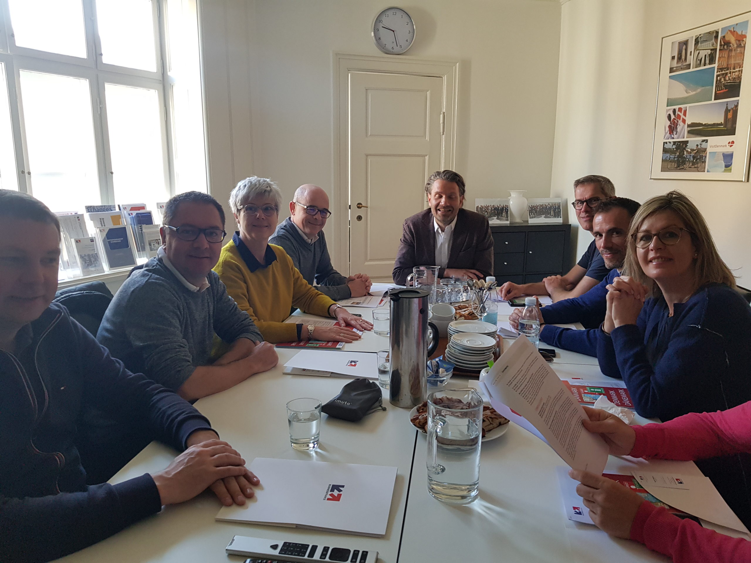Les représentants de MV Group dans les locaux de Business France